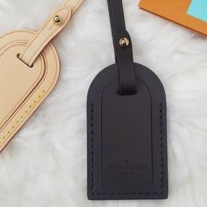 Louis Vuitton Accessories - BUNDLE LOUIS VUITTON GRACEFUL LUGGAGE TAGS Louis Vuitton Accessories - BUNDLE LOUIS VUITTON GRACEFUL LUGGAGE TAGS